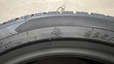 Preview: GOODRIDE SW608 225/45 R17 94V XL Winterreifen 4er Set