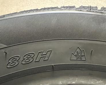Preview: GOODRIDE SW608 185/65 R15 88H Winterreifen 4er Set