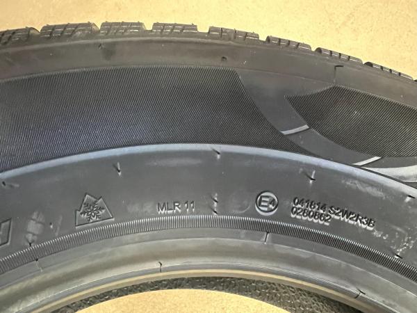 GOODRIDE SW608 215/65 R16 98H Winterreifen 4er Set